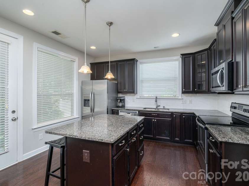 424 Planters Way, Mount Holly, NC 28120.  MLS# CAR4419015, YatesRealty ID 47722. 