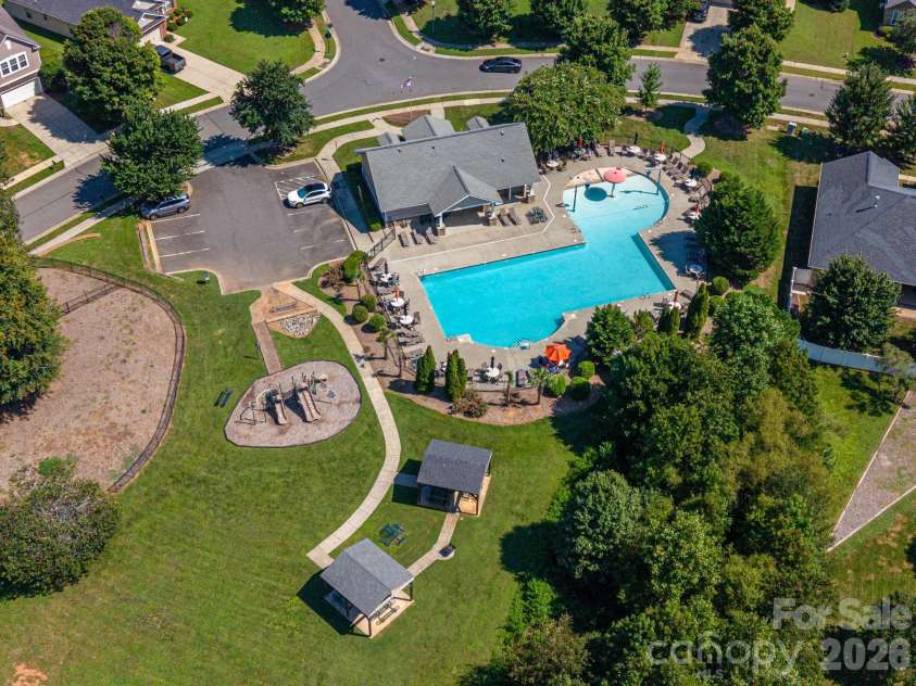 424 Planters Way, Mount Holly, NC 28120.  MLS# CAR4419015, YatesRealty ID 47722. 