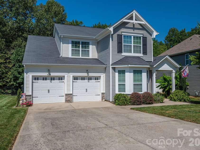 424 Planters Way, Mount Holly, NC 28120.  MLS# CAR4419015, YatesRealty ID 47722. 