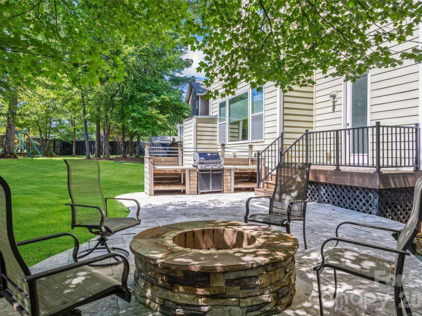 7935 Alexander Road, Charlotte, NC 28270.  MLS# CAR4418766, YatesRealty ID 47728. 