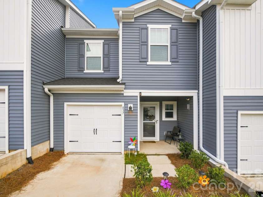 837 Gerard Drive, Fort Mill, SC 29715.  MLS# CAR4418952, YatesRealty ID 47729. 