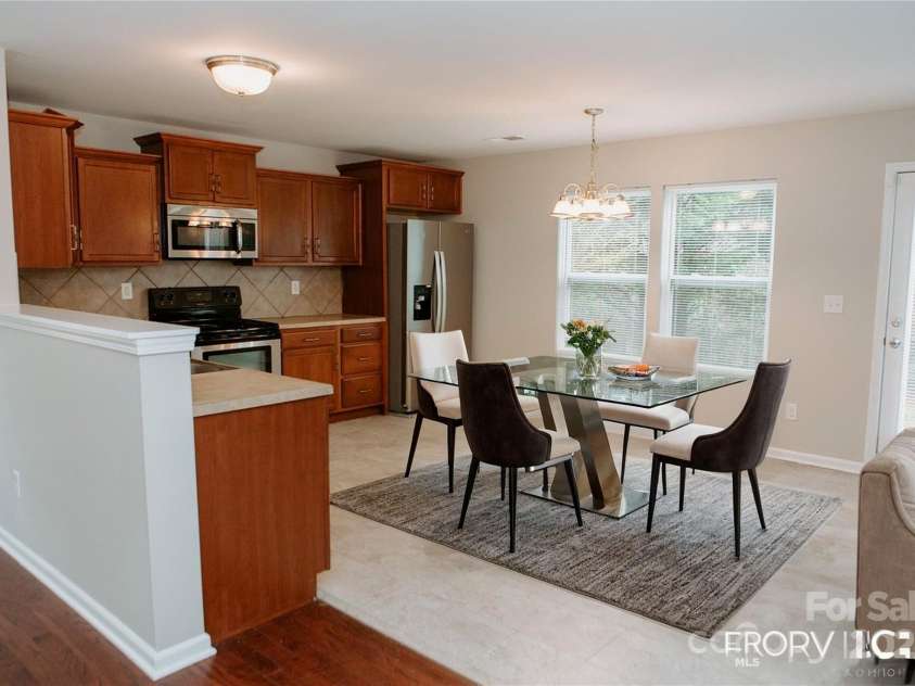 1327 Phil Oneil Drive, Charlotte, NC 28215.  MLS# CAR4178167, YatesRealty ID 4773. 