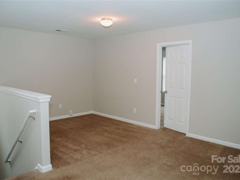1327 Phil Oneil Drive, Charlotte, NC 28215.  MLS# CAR4178167, YatesRealty ID 4773. 