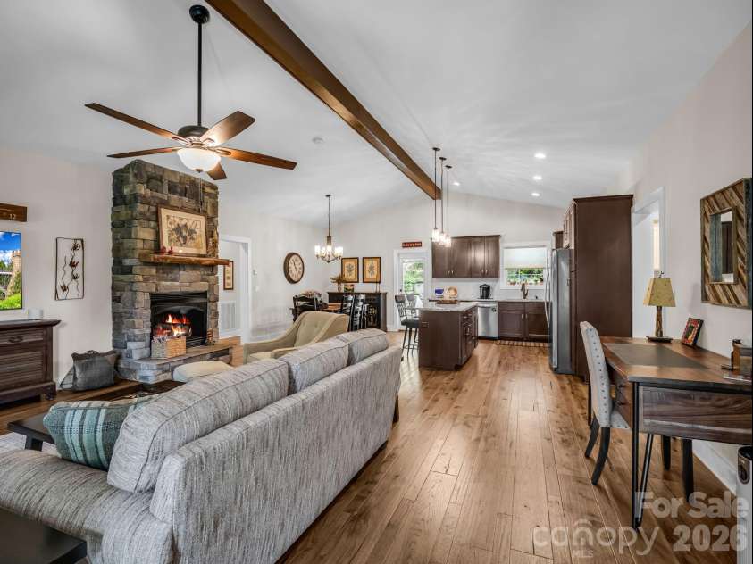 39 Village Overlook Loop, Swannanoa, NC 28778.  MLS# CAR4418753, YatesRealty ID 47730. 