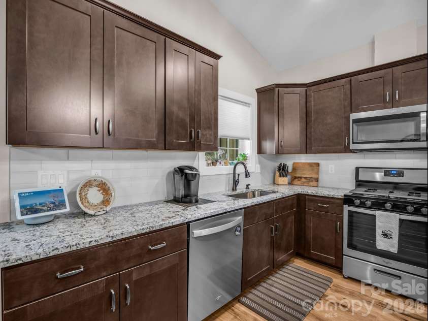 39 Village Overlook Loop, Swannanoa, NC 28778.  MLS# CAR4418753, YatesRealty ID 47730. 