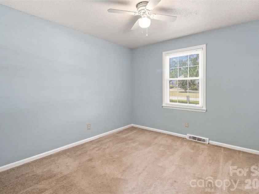 4209 Heatherstone Drive, Gastonia, NC 28056.  MLS# CAR4419168, YatesRealty ID 47733. 