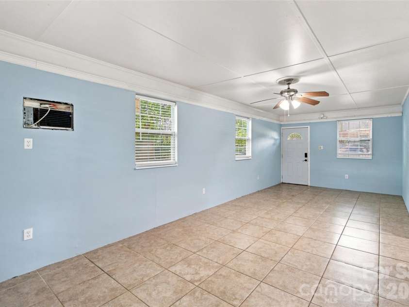 4209 Heatherstone Drive, Gastonia, NC 28056.  MLS# CAR4419168, YatesRealty ID 47733. 