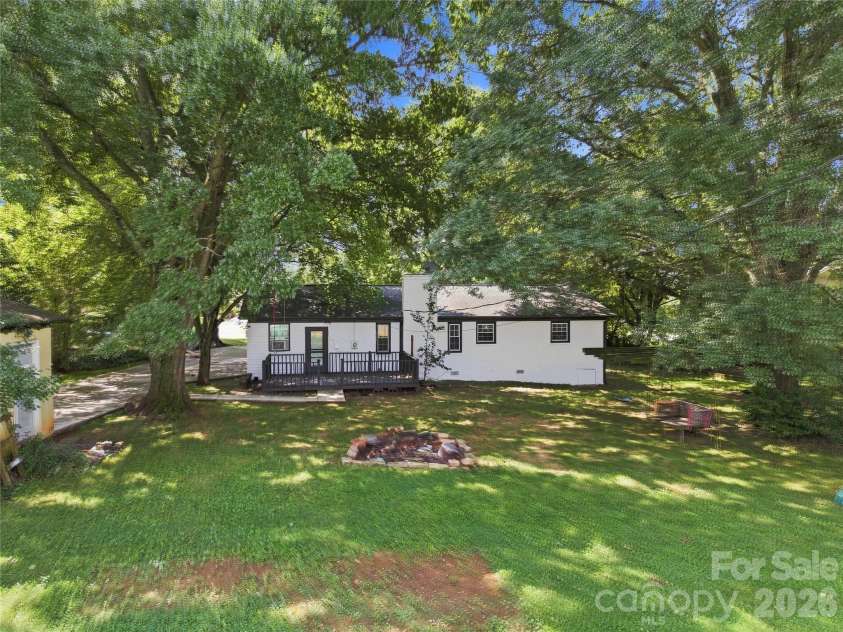 4209 Heatherstone Drive, Gastonia, NC 28056.  MLS# CAR4419168, YatesRealty ID 47733. 