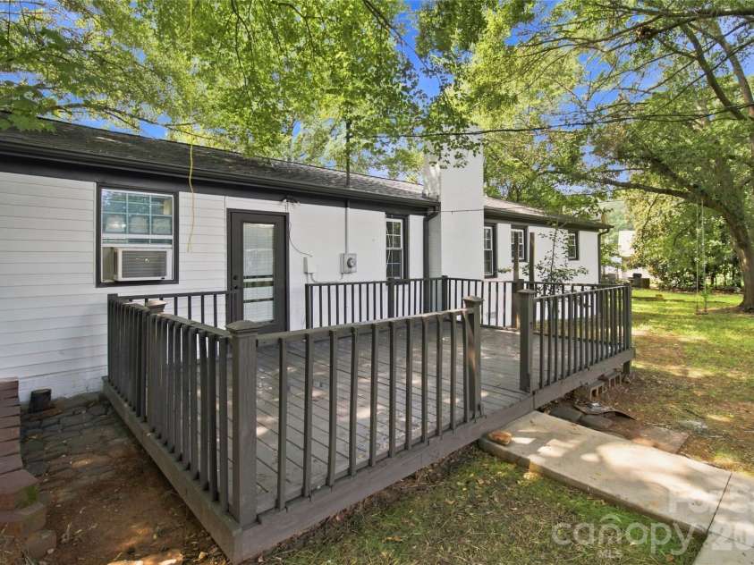 4209 Heatherstone Drive, Gastonia, NC 28056.  MLS# CAR4419168, YatesRealty ID 47733. 