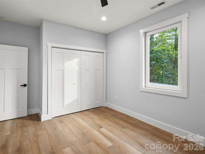 902 Narva Road, Hendersonville, NC 28792.  MLS# CAR4419215, YatesRealty ID 47734. 