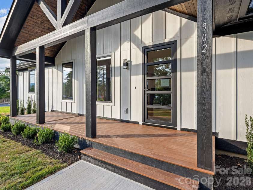 902 Narva Road, Hendersonville, NC 28792.  MLS# CAR4419215, YatesRealty ID 47734. 
