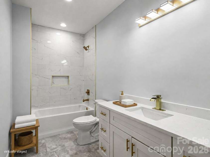 902 Narva Road, Hendersonville, NC 28792.  MLS# CAR4419215, YatesRealty ID 47734. Virtually Staged