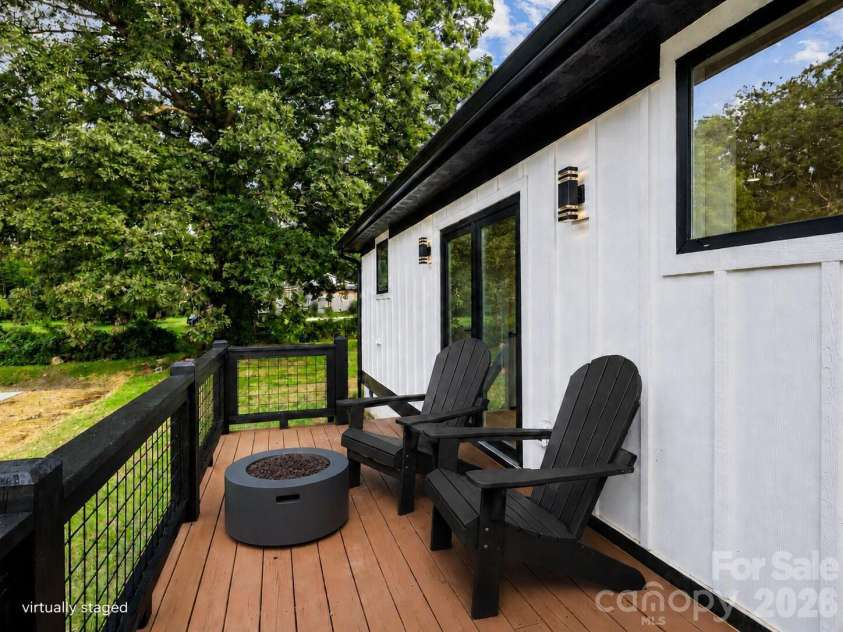 902 Narva Road, Hendersonville, NC 28792.  MLS# CAR4419215, YatesRealty ID 47734. Virtually Staged