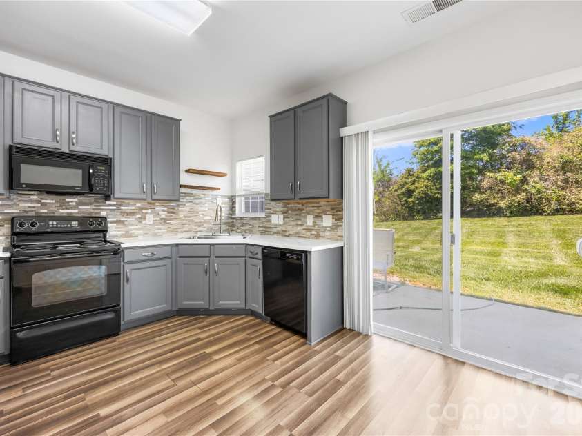 3053 Summerfield Ridge Lane, Charlotte, NC 28105.  MLS# CAR4419210, YatesRealty ID 47735. 