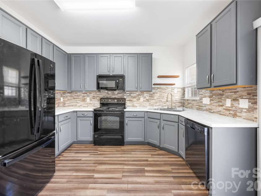 3053 Summerfield Ridge Lane, Charlotte, NC 28105.  MLS# CAR4419210, YatesRealty ID 47735. 