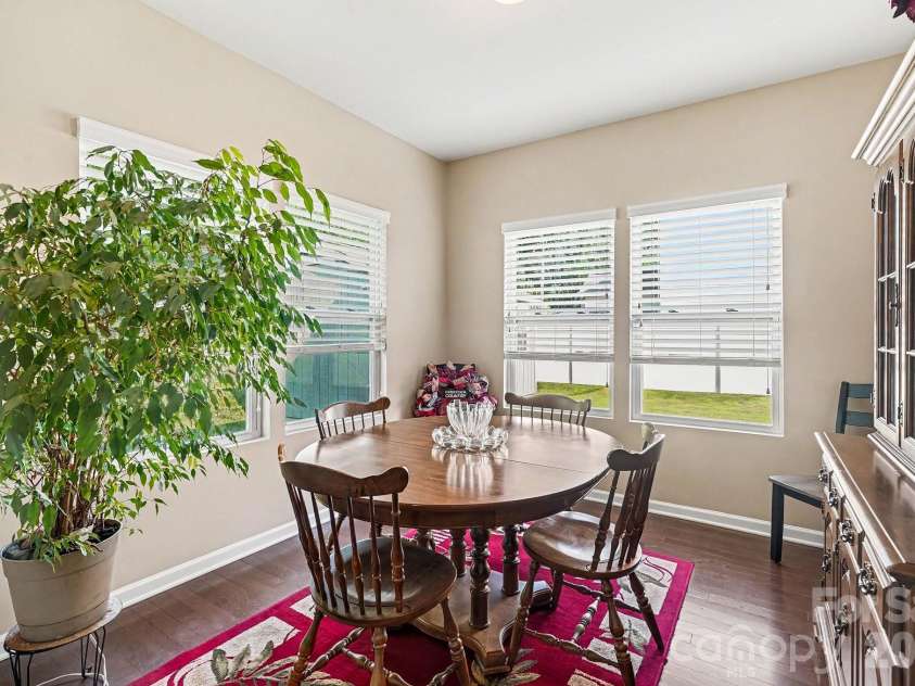 7420 Edgefield Court, Matthews, NC 28104.  MLS# CAR4419458, YatesRealty ID 47736. 