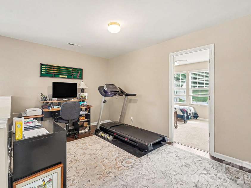 7420 Edgefield Court, Matthews, NC 28104.  MLS# CAR4419458, YatesRealty ID 47736. 
