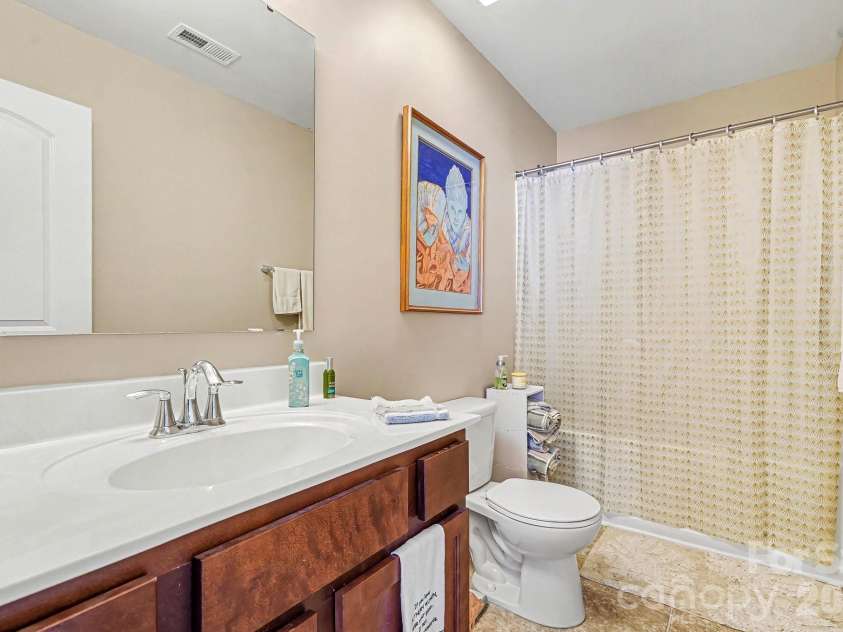 7420 Edgefield Court, Matthews, NC 28104.  MLS# CAR4419458, YatesRealty ID 47736. 