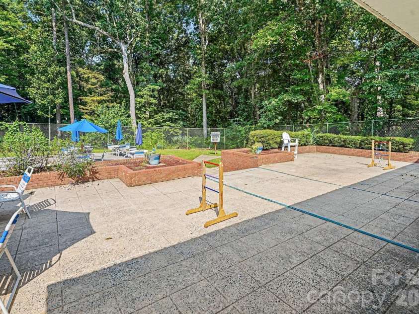7420 Edgefield Court, Matthews, NC 28104.  MLS# CAR4419458, YatesRealty ID 47736. 