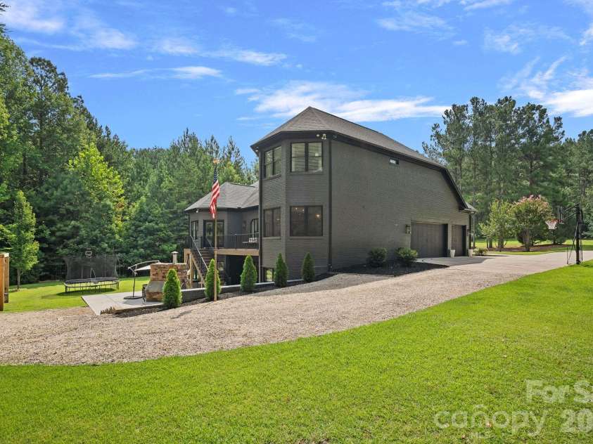 140 Crooked Branch Way, Troutman, NC 28166.  MLS# CAR4416976, YatesRealty ID 47739. 