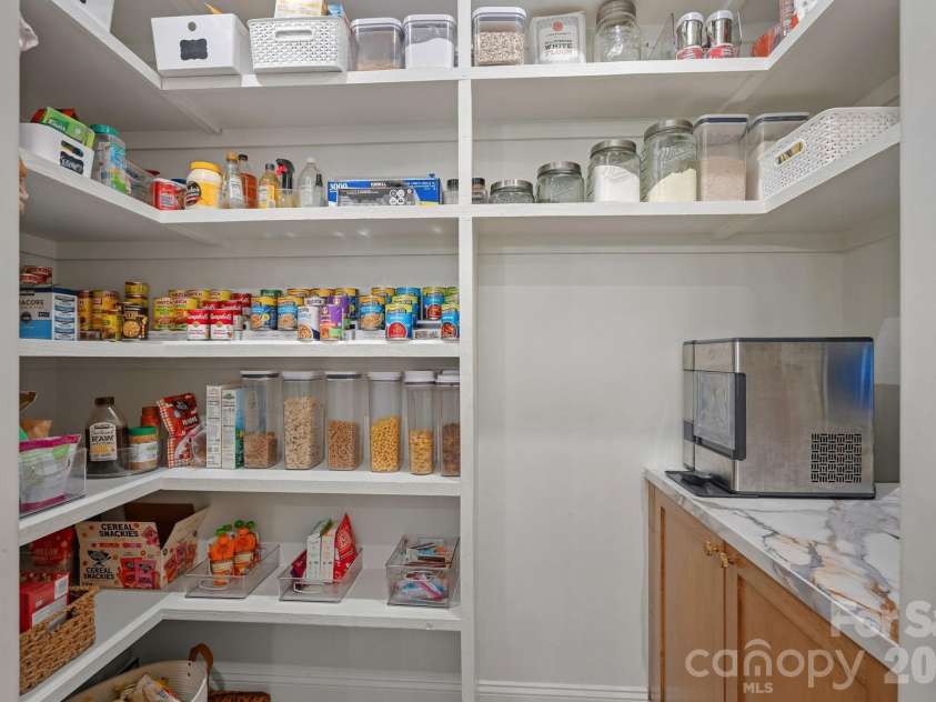 140 Crooked Branch Way, Troutman, NC 28166.  MLS# CAR4416976, YatesRealty ID 47739. 