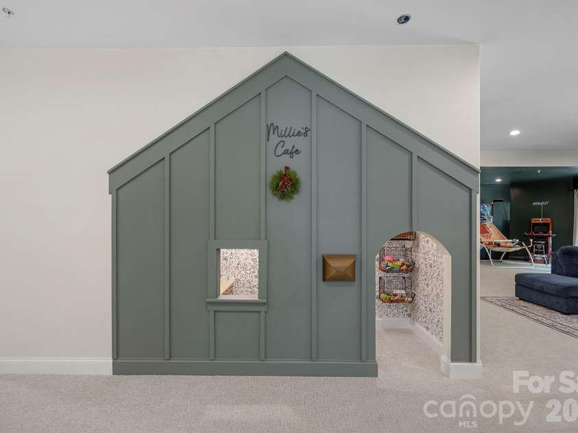 140 Crooked Branch Way, Troutman, NC 28166.  MLS# CAR4416976, YatesRealty ID 47739. 