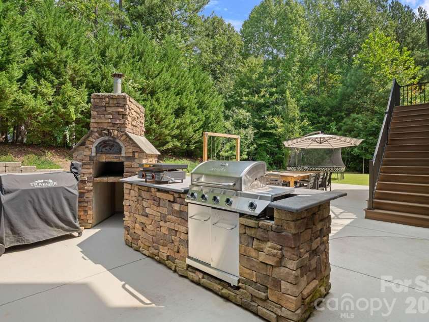 140 Crooked Branch Way, Troutman, NC 28166.  MLS# CAR4416976, YatesRealty ID 47739. 