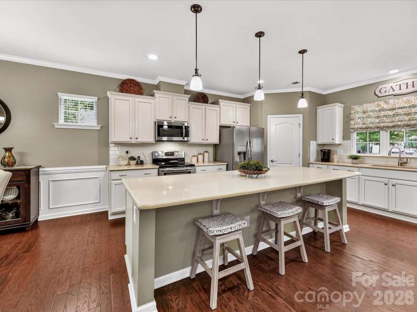 9005 Cape Breton Lane, Lancaster, SC 29720.  MLS# CAR4416986, YatesRealty ID 47740. Quartz Counters, Crown Moldings, Wood Flooring
