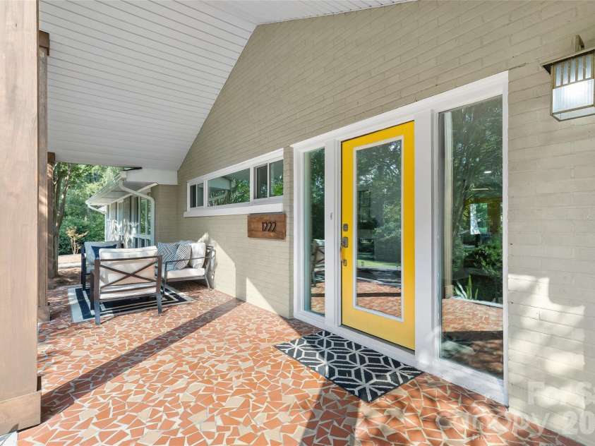 1222 Burtonwood Circle, Charlotte, NC 28212.  MLS# CAR4418524, YatesRealty ID 47741. 