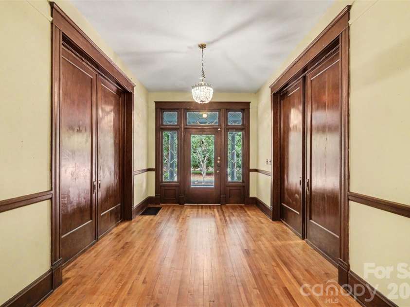 810 Franklin Street, Monroe, NC 28112.  MLS# CAR4412195, YatesRealty ID 47746. 