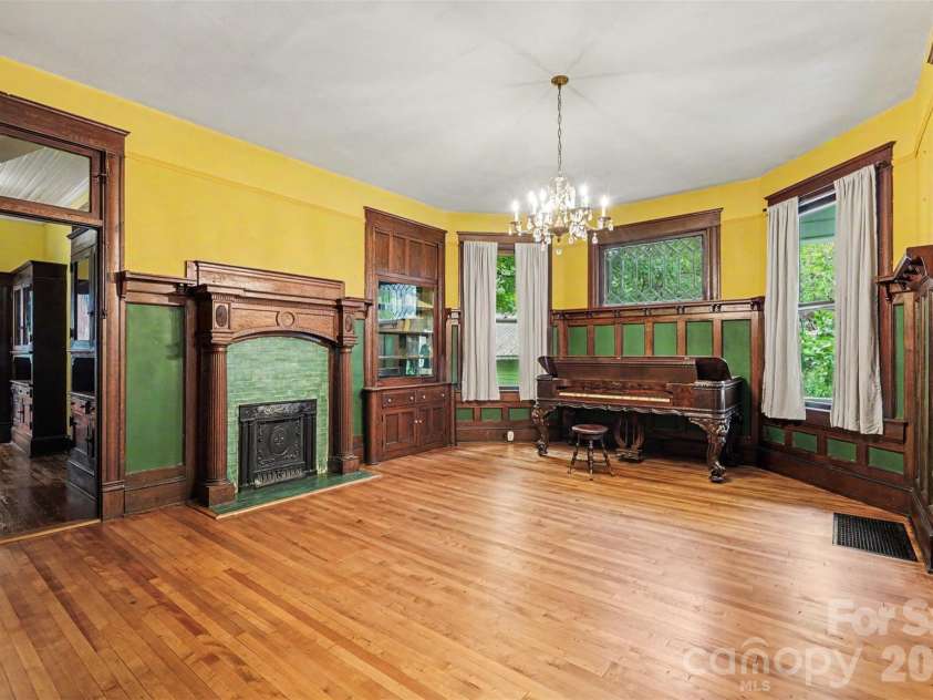 810 Franklin Street, Monroe, NC 28112.  MLS# CAR4412195, YatesRealty ID 47746. 