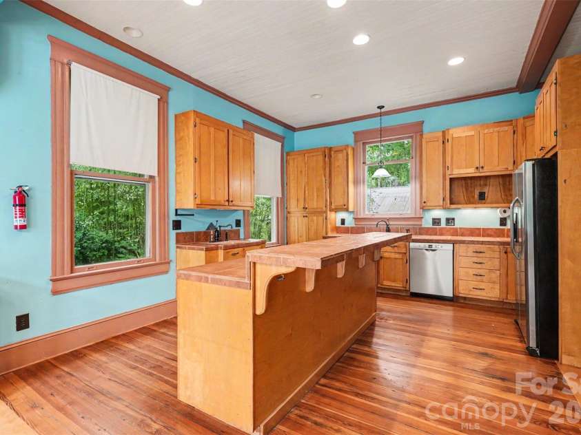 810 Franklin Street, Monroe, NC 28112.  MLS# CAR4412195, YatesRealty ID 47746. 