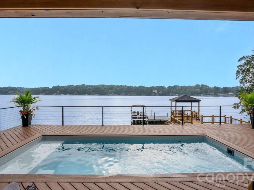 216 Lake Pines Lane, Lexington, NC 27292.  MLS# CAR4351408, YatesRealty ID 47747. 