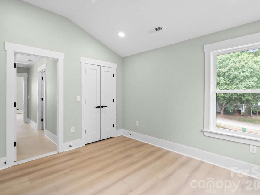 216 Lake Pines Lane, Lexington, NC 27292.  MLS# CAR4351408, YatesRealty ID 47747. 