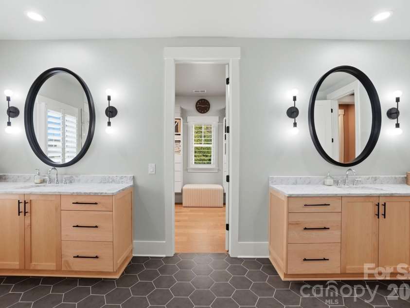 2052 Thatcher Way, Fort Mill, SC 29715.  MLS# CAR4340304, YatesRealty ID 4775. 