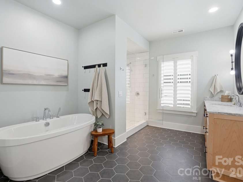 2052 Thatcher Way, Fort Mill, SC 29715.  MLS# CAR4340304, YatesRealty ID 4775. 