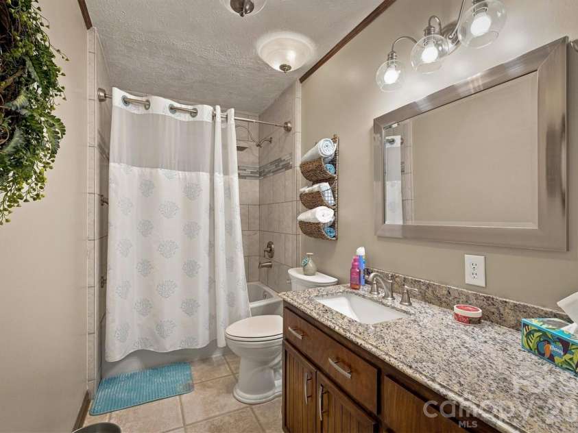 5158 Bob Farr Drive, Morganton, NC 28655.  MLS# CAR4411488, YatesRealty ID 47750. 