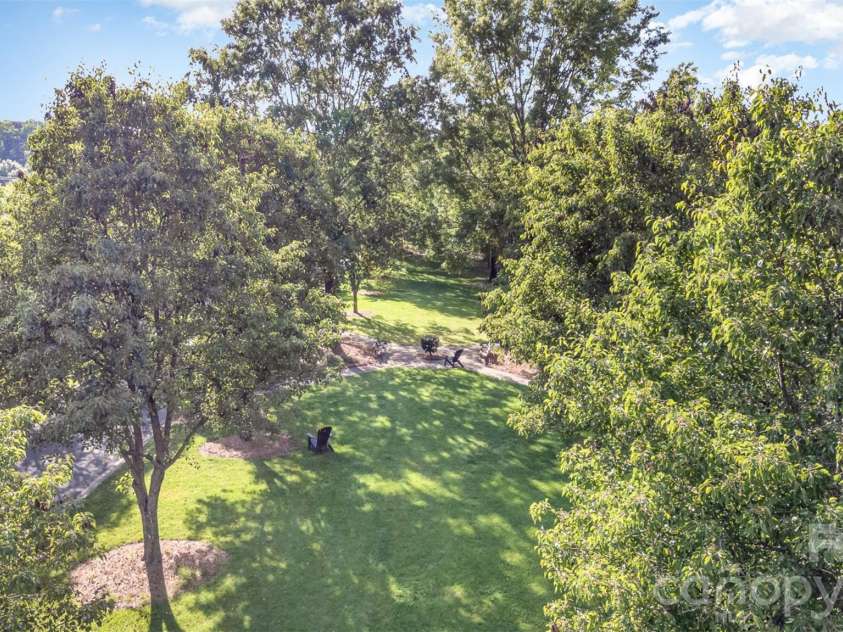 239 Faulkner Way, Davidson, NC 28036.  MLS# CAR4415330, YatesRealty ID 47752. 