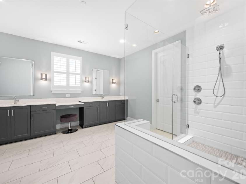 1858 Trotting Circle, Concord, NC 28027.  MLS# CAR4415548, YatesRealty ID 47753. 