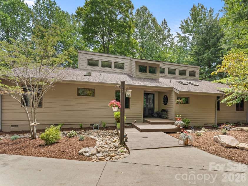 1370 Salola Lane, Brevard, NC 28712.  MLS# CAR4415333, YatesRealty ID 47754. 