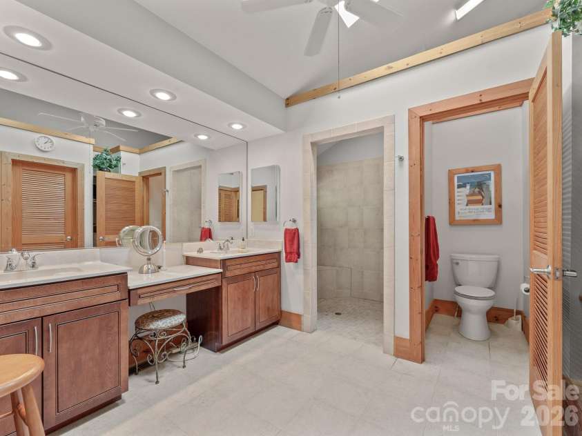 1370 Salola Lane, Brevard, NC 28712.  MLS# CAR4415333, YatesRealty ID 47754. 