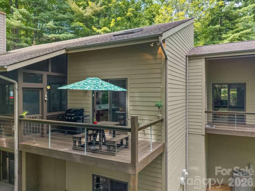 1370 Salola Lane, Brevard, NC 28712.  MLS# CAR4415333, YatesRealty ID 47754. 