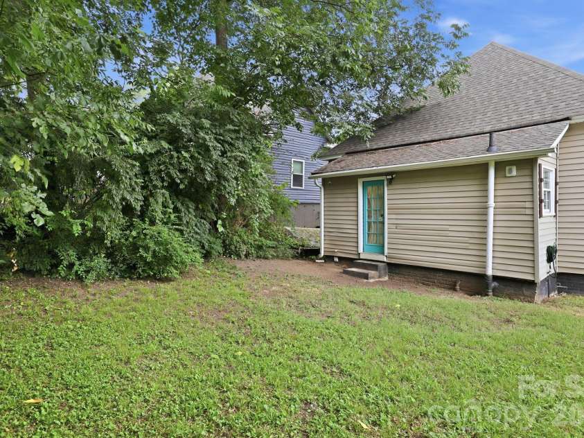 115 Henderson Street, Salisbury, NC 28144.  MLS# CAR4416911, YatesRealty ID 47756. 
