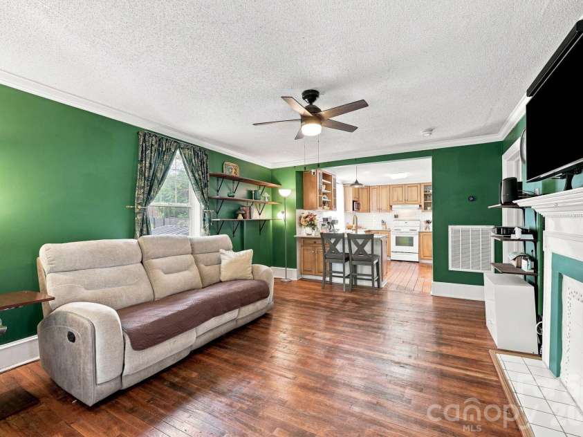 115 Henderson Street, Salisbury, NC 28144.  MLS# CAR4416911, YatesRealty ID 47756. 