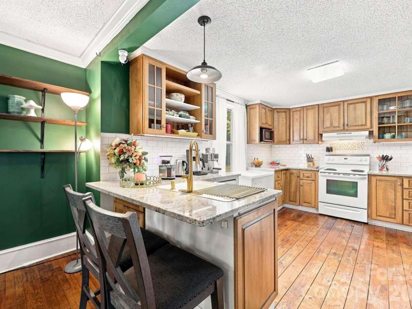 115 Henderson Street, Salisbury, NC 28144.  MLS# CAR4416911, YatesRealty ID 47756. 