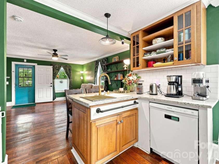 115 Henderson Street, Salisbury, NC 28144.  MLS# CAR4416911, YatesRealty ID 47756. 