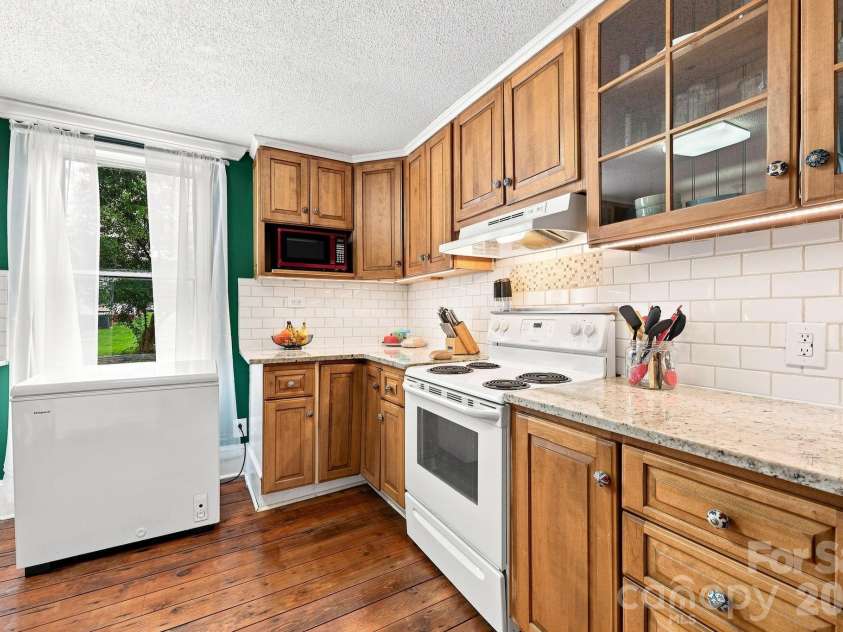 115 Henderson Street, Salisbury, NC 28144.  MLS# CAR4416911, YatesRealty ID 47756. 
