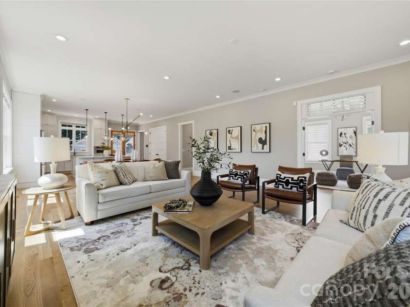 4342 Walker Road, Charlotte, NC 28211.  MLS# CAR4416343, YatesRealty ID 47757. 