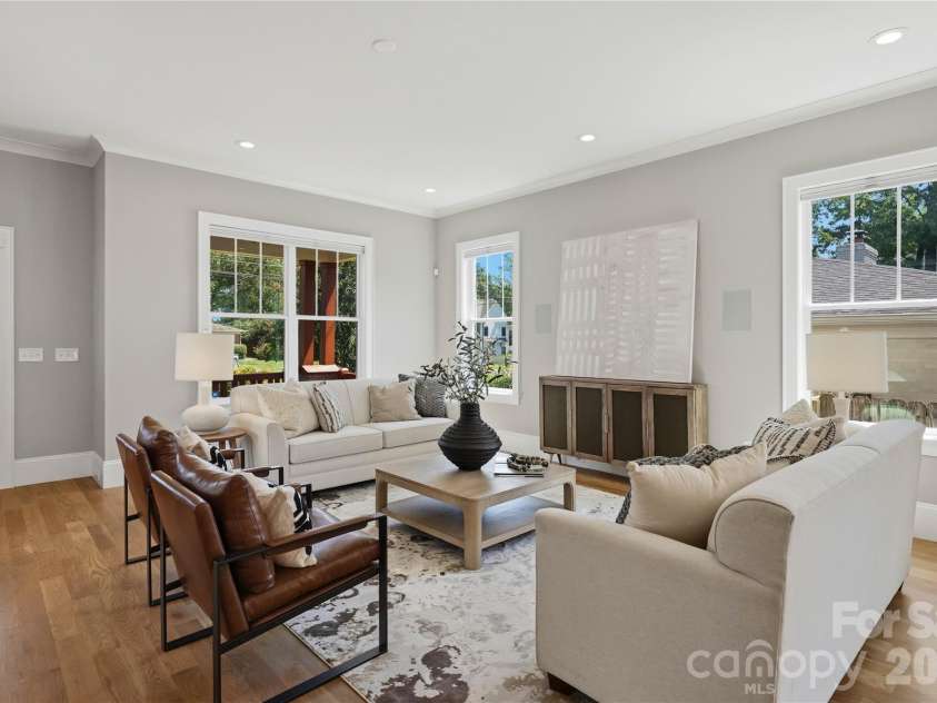 4342 Walker Road, Charlotte, NC 28211.  MLS# CAR4416343, YatesRealty ID 47757. 