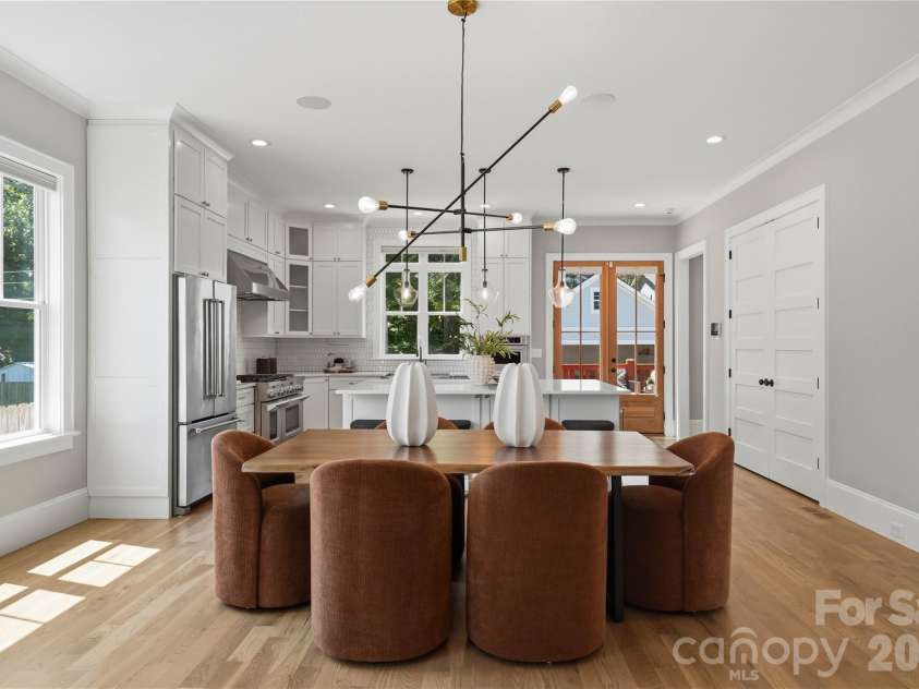 4342 Walker Road, Charlotte, NC 28211.  MLS# CAR4416343, YatesRealty ID 47757. 